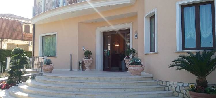 谷洛酒店(Gullo Hotel)图片