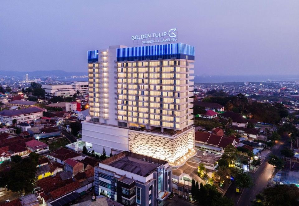 Golden Tulip SpringHill LampungOver view