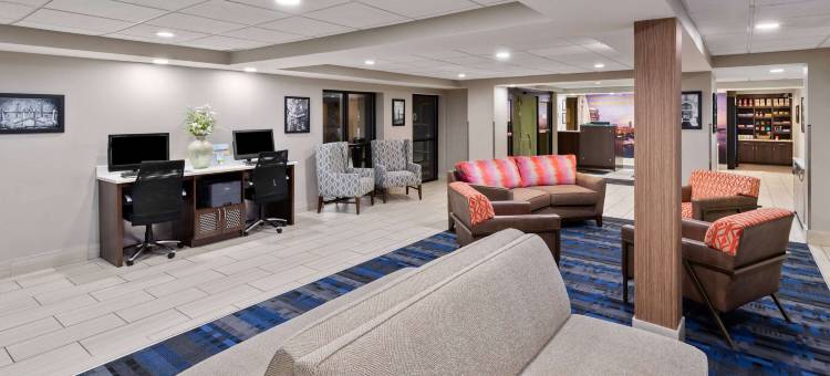 纳什维尔古德利茨维尔拉昆塔温德姆套房酒店(La Quinta Inn & Suites by Wyndham Goodlettsville - Nashville)图片