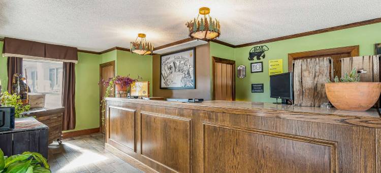 乔治湖-市中心速8酒店(Super 8 by Wyndham Lake George/Downtown)图片