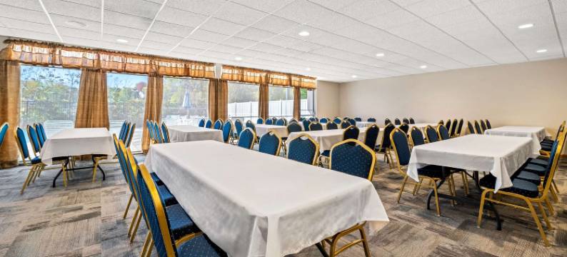 迪比克温德姆戴斯酒店(Days Inn by Wyndham Dubuque)图片