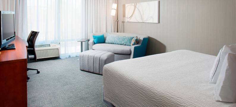 安阿伯万怡酒店(Courtyard by Marriott Ann Arbor)图片