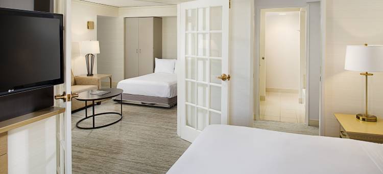 亚特兰大普瑞米特希尔顿套房酒店(Hilton Atlanta Perimeter Suites)图片