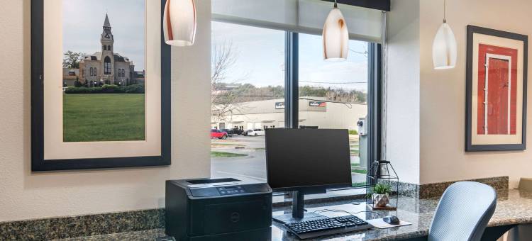 舒适套房酒店-曼哈顿(Comfort Suites Manhattan)图片