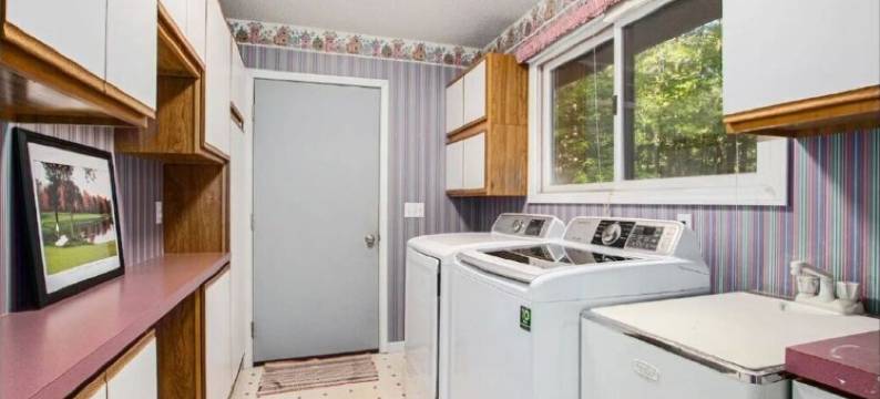 Lake Access Cabin with HotTub, Firepit and Indoor Pool Access图片