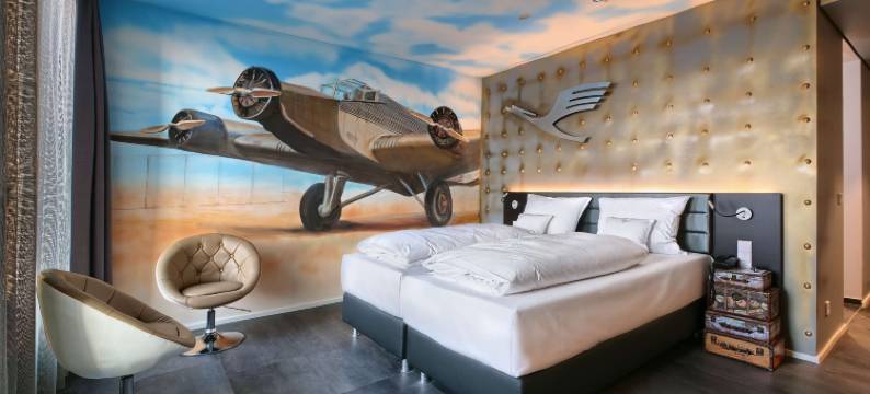 斯图加特摩托世界V8酒店，贝斯特韦斯特至尊精选(V8 Hotel Motorworld Region Stuttgart, BW Premier Collection)图片