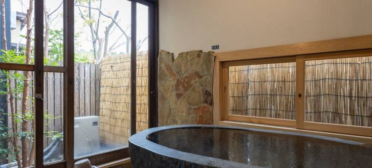 萤火虫长屋(Hotaru No Nagaya)图片
