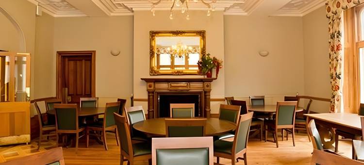 卡斯尔顿洛思希尔霍尔YHA酒店(YHA Castleton Losehill Hall)图片