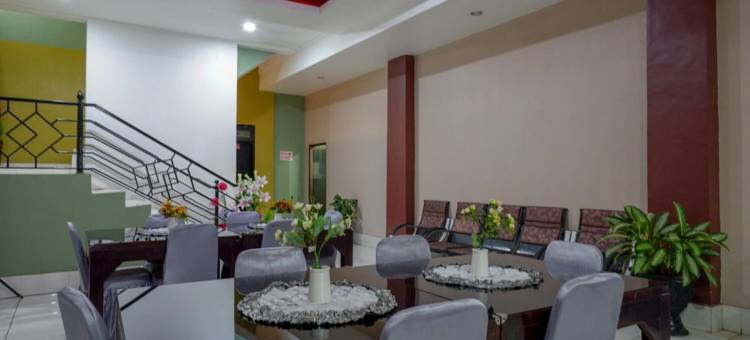 红多兹伊斯兰@印尼肯达里酒店(RedDoorz Syariah @ Hotel Wisma Indonesia Kendari)图片