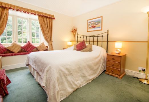 Polraen Country House HotelHotel Overview