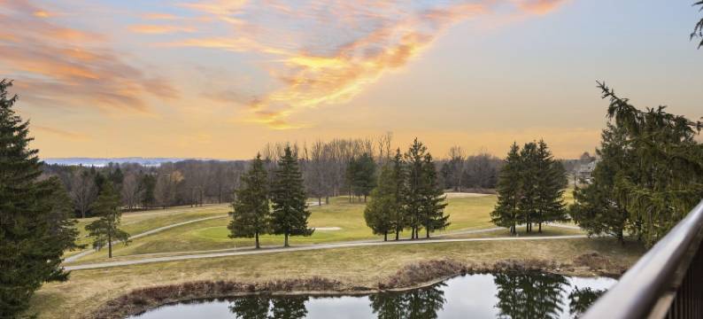 湖景高尔夫度假1卧室公寓 5057(Lakeview Golf Retreat 1Bdr Condo 5057)图片