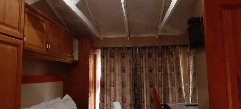 桑兹湖庄园酒店(Lake Sands Manor)图片