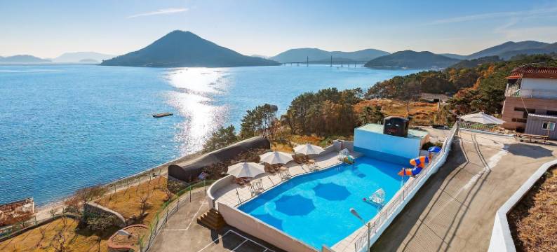 乔杰大山海景温泉旅馆(Geoje Daesan Oceanview Spa Pension)图片