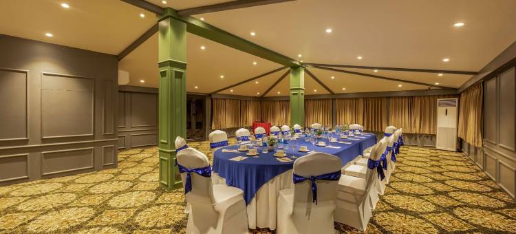 斯利那加萨罗瓦尔门廊酒店(Sarovar Portico Srinagar)图片