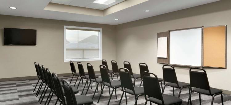 Days Inn & Suites by Wyndham Warman图片