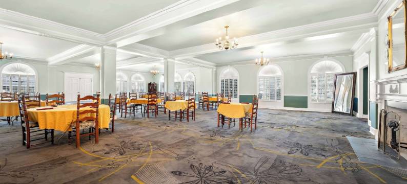 克莱维斯顿历史美洲佳价旅馆(Americas Best Value Inn Historic Clewiston Inn)图片