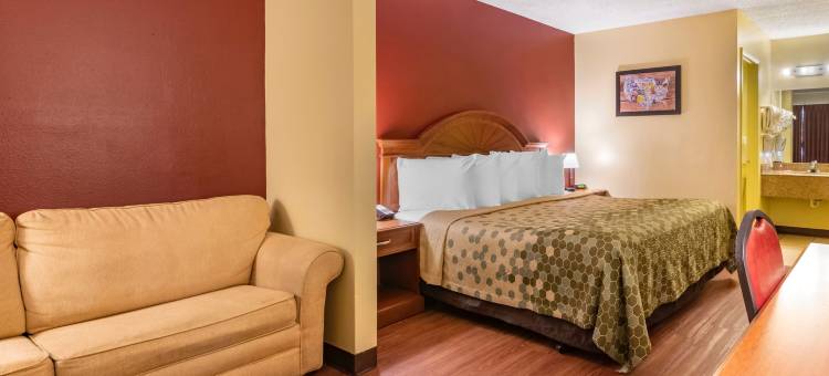 主门中心伊克诺套房旅馆(Econo Lodge Inn & Suites Maingate Central)图片