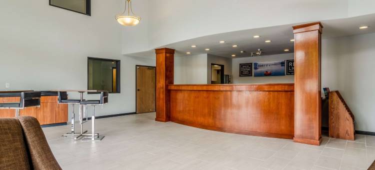 得梅因红狮套房酒店(Red Lion Inn & Suites des Moines)图片