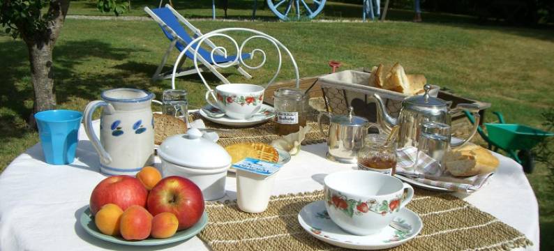 勒布尤斯住宿加早餐旅馆(Chambres d'Hôtes - les Bujours)图片