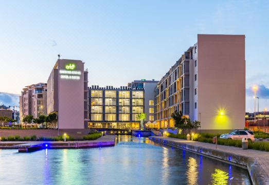 Aha Harbour Bridge Hotel & Suites Hotel Overview