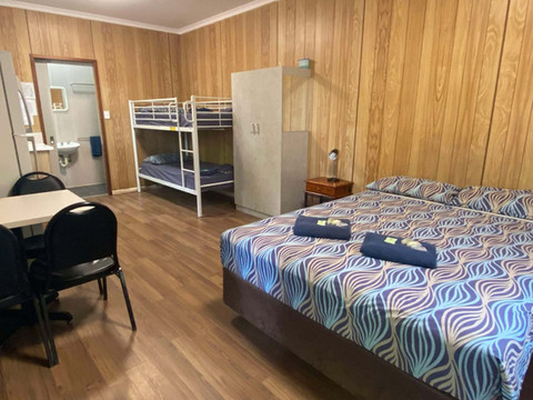 河景观光乡村酒店