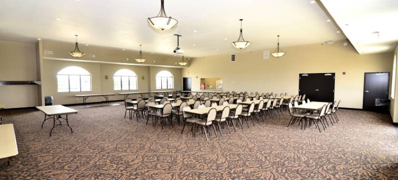 鹅卵石套房酒店 - 霍尔斯坦(Cobblestone Inn & Suites - Holstein)图片