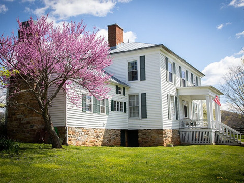 Historic 1850s Home at the Base of Jump Mountain