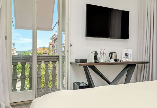 Hotiday Olbia Wallure Hotel Overview