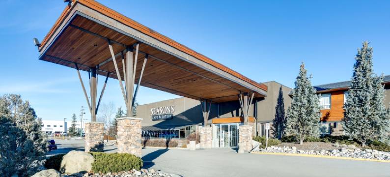 高河赫瑞泰格酒店及会议中心(Heritage Inn Hotel & Convention Centre - High River)图片