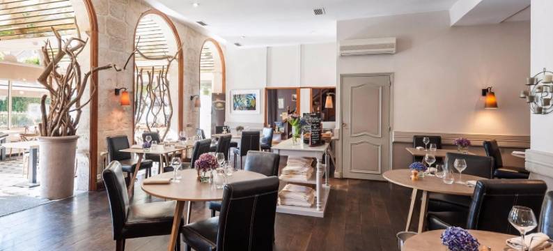 莱斯格利西斯酒店(Logis Hotels les Glycines)图片