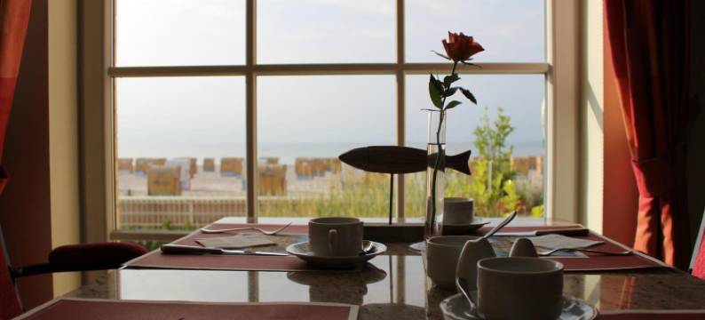 格勒米茨酒店(Strandhotel Grömitz)图片