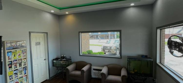 皇家套房汽车旅馆(Royal Inn & Suites)图片