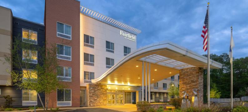 斯普林菲尔德北安普敦/阿默斯特万枫酒店(Fairfield Inn & Suites Springfield Northampton/Amherst)图片