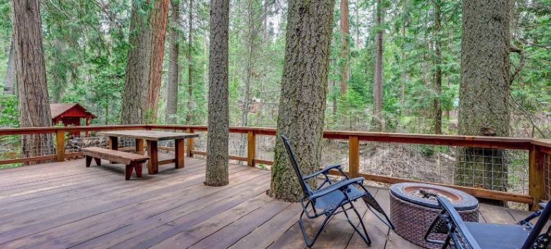 溪边小屋 ~ 20 英里到国王峡谷公园!(Creekside Cabin about 20 Mi to Kings Canyon Park!)图片