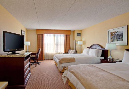 Radisson Hotel Santa Maria Hotel Overview