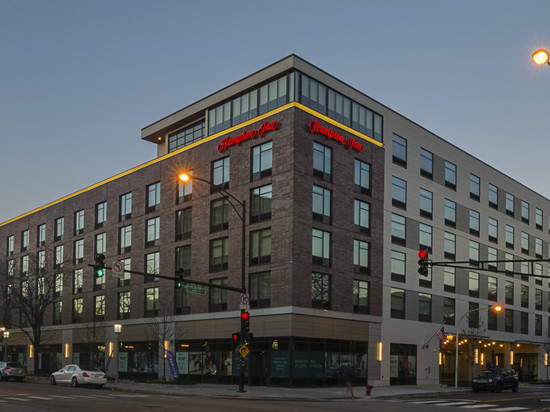 希尔顿欢朋酒店-北芝加哥洛约拉站