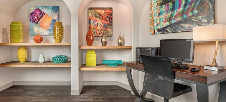 玫瑰花园贝斯特韦斯特酒店(Best Western Rose Garden Inn)图片