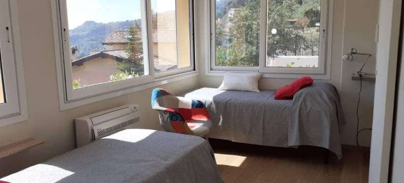 Chic Coastal Hill Escape图片