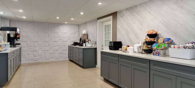 希尔顿斯帕克沃尔多夫(Spark by Hilton Waldorf)图片