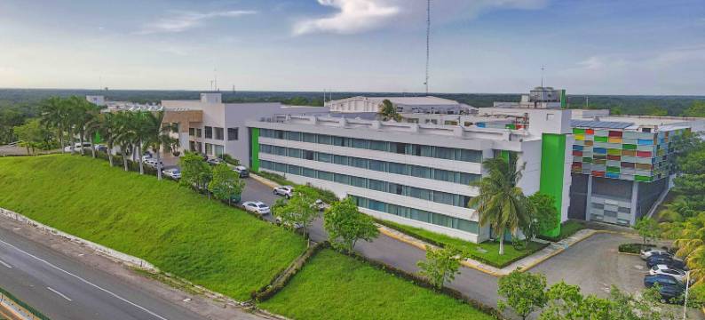 比亚埃尔莫萨机场假日酒店(Holiday Inn VILLAHERMOSA AEROPUERTO by IHG)图片