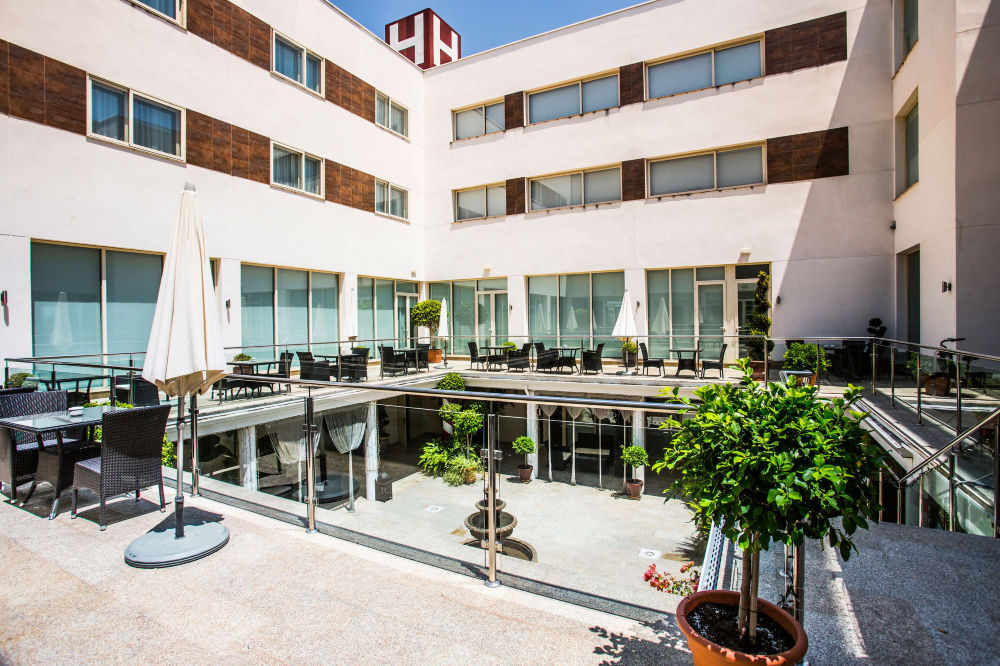 Las Bóvedas Over view