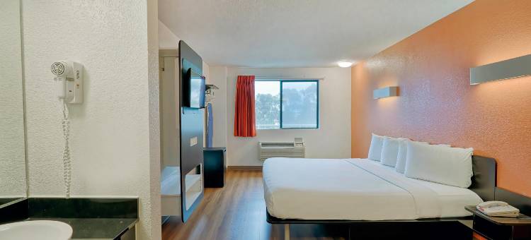 加州洛杉矶洛杉矶国际机场Studio 6套房(Studio 6 Suites Los Angeles, CA Los Angeles LAX)图片