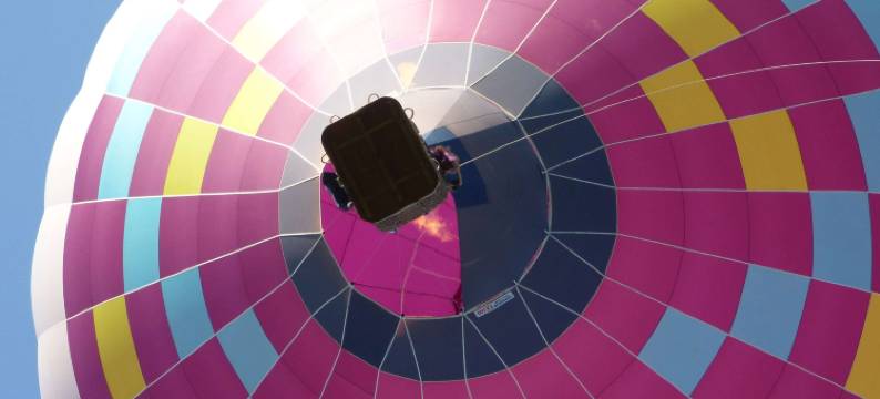 宜必思快捷克莱蒙费朗兰德布雷泽机场酒店(Ibis Budget Clermont-Ferrand le Brézet Aéroport)图片