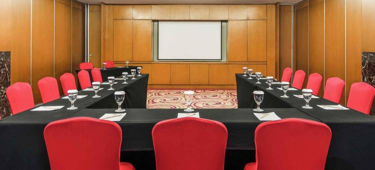 三宝垄宜必思新帕丽玛酒店(Ibis Semarang Simpang Lima)图片