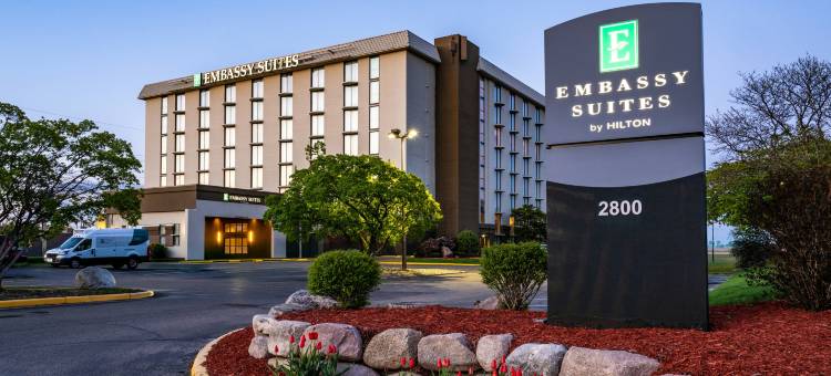 布卢明顿伊代纳希尔顿安泊酒店(Embassy Suites by Hilton Bloomington Edina)图片