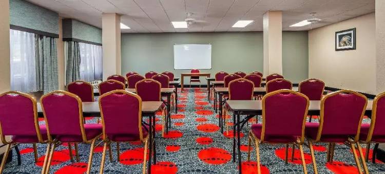 萨利纳斯蒙特利贝斯特韦斯特酒店(Best Western Salinas Monterey Hotel)图片