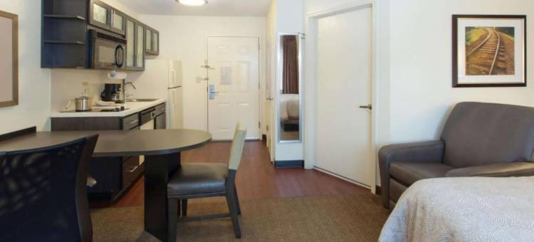 Candlewood Suites 威奇托 - 机场 by IHG(Candlewood Suites WICHITA - AIRPORT by IHG)图片