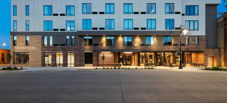 奥瓦通纳市中心万怡酒店(Courtyard Owatonna Downtown)图片