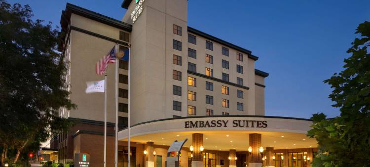 林肯希尔顿安泊酒店(Embassy Suites by Hilton Lincoln)图片