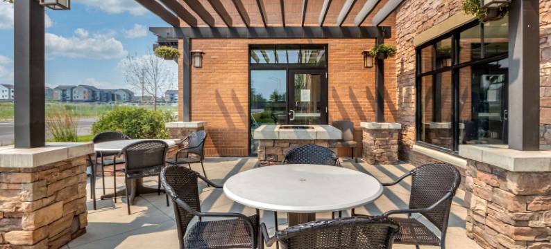 机场-大学舒适套房酒店(Comfort Suites Airport-University)图片